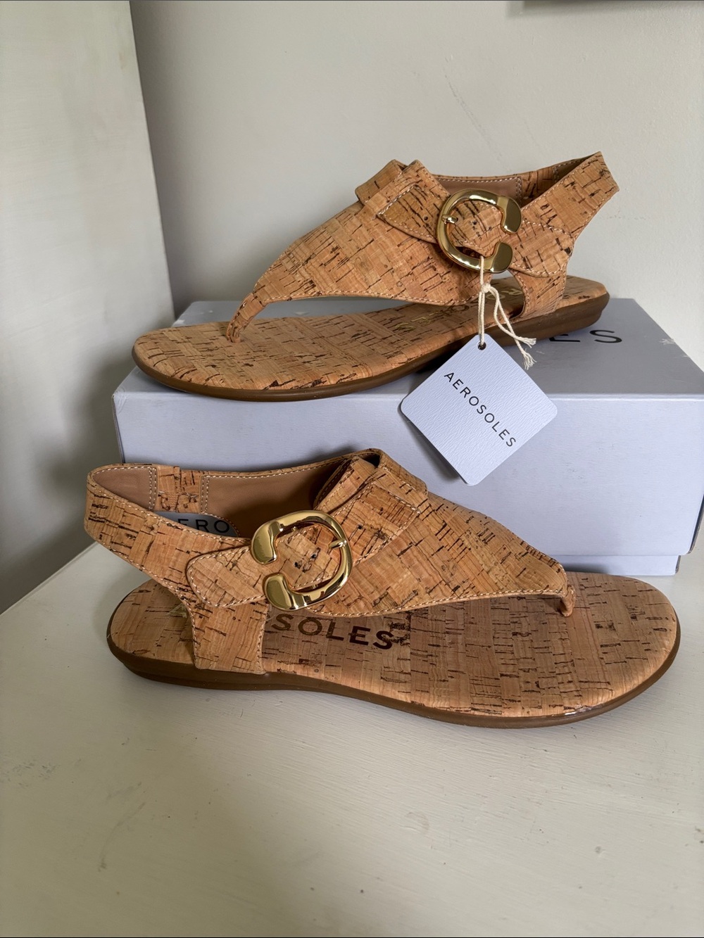 NWT AEROSOLES  "Isa" Cork Thong Sandals with Gold Buckle